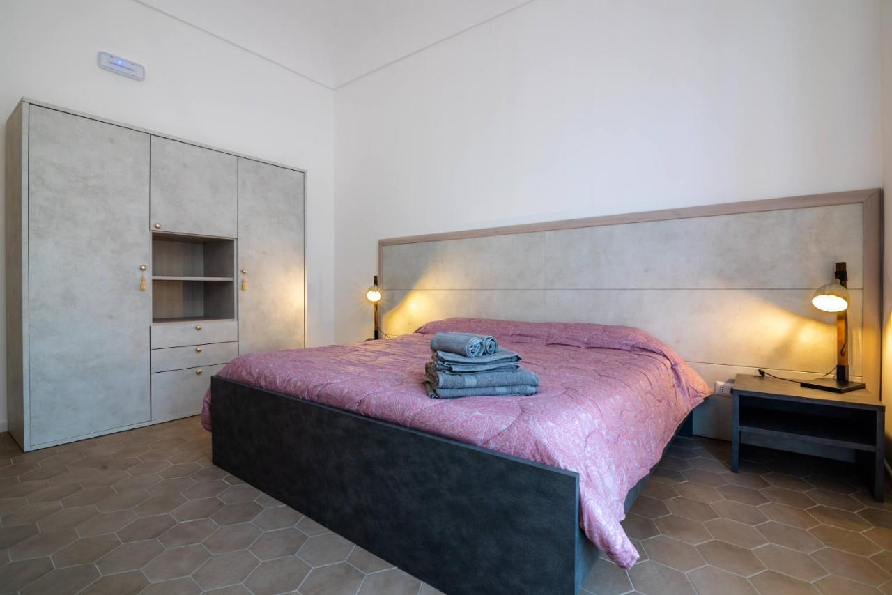 Dimora Di Levante- Ortigia Holidays Сиракузы Экстерьер фото