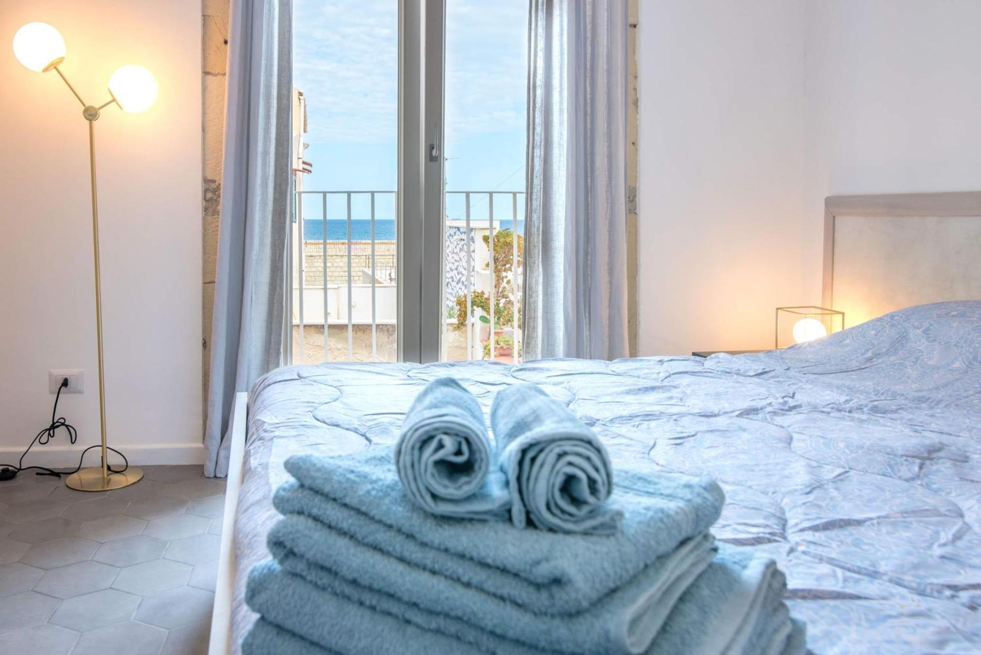 Dimora Di Levante- Ortigia Holidays Сиракузы Экстерьер фото